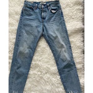 Levi’s wedgie jeans size 27